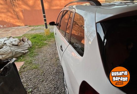 Autos - Volkswagen Suran 1.6 ediciones limit 2014 Nafta 138000Km - En Venta