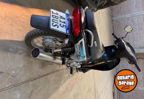 Motos - Motomel Blitz 2022 Nafta 2500Km - En Venta