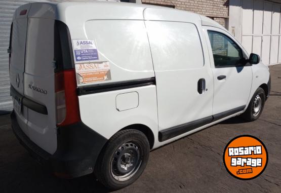 Utilitarios - Renault Kangoo 2018 Diesel 90000Km - En Venta