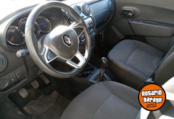 Utilitarios - Renault Kangoo 2018 Diesel 90000Km - En Venta