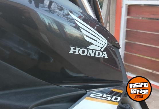 Motos - Honda CB250 Twister 2022 Nafta 30000Km - En Venta
