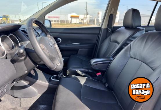 Autos - Nissan Tiida 2014 Nafta 130000Km - En Venta