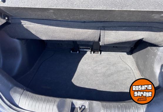Autos - Nissan Tiida 2014 Nafta 130000Km - En Venta