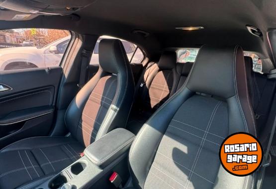 Autos - Mercedes Benz A200 2017 Nafta 120000Km - En Venta