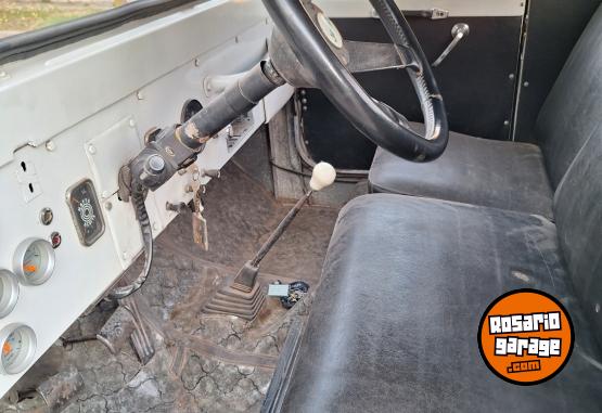 Camionetas - Jeep pick up 1983 Nafta 11111Km - En Venta