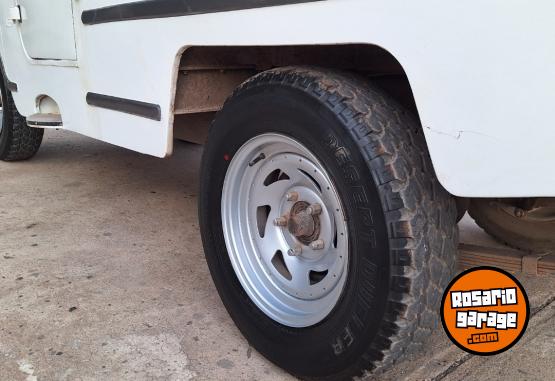 Camionetas - Jeep pick up 1983 Nafta 11111Km - En Venta