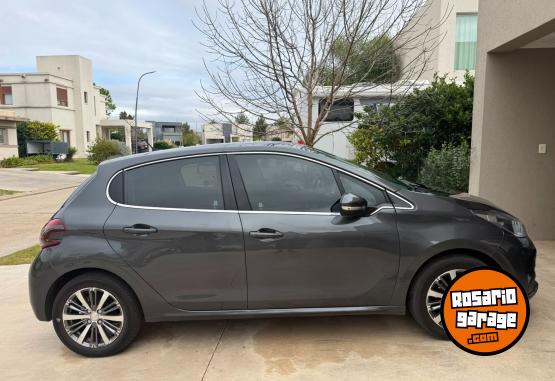 Autos - Peugeot 208 TIPTRONIC FELLINE 2018 Nafta 82000Km - En Venta