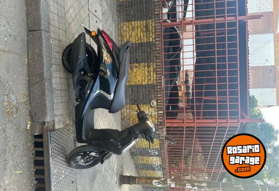 Motos - Yamaha Fascino 125 2023 Nafta 3600Km - En Venta