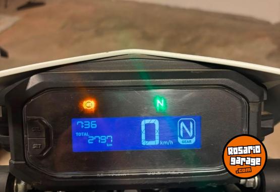 Motos - Honda XR150L 2025 Nafta 2700Km - En Venta