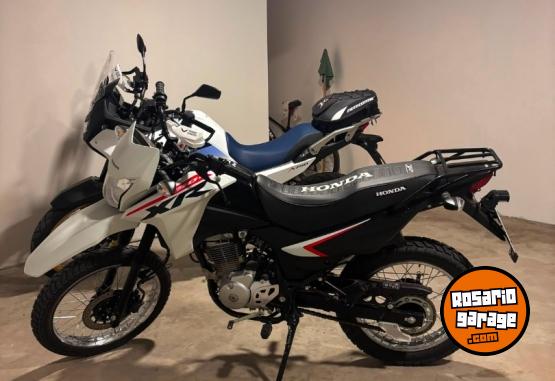 Motos - Honda XR150L 2025 Nafta 2700Km - En Venta