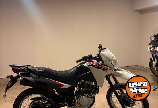 Motos - Honda XR150L 2025 Nafta 2700Km - En Venta