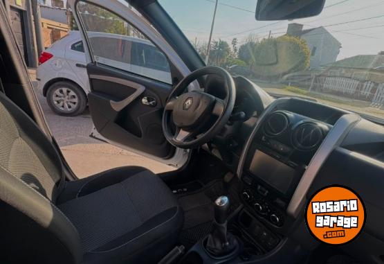 Autos - Renault Duster 2018 GNC 113000Km - En Venta