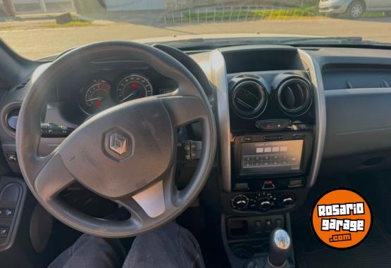 Autos - Renault Duster 2018 GNC 113000Km - En Venta