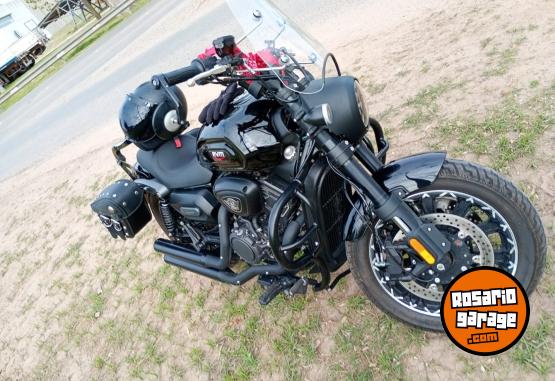 Motos - RVM V 400 2025 Nafta 3000Km - En Venta