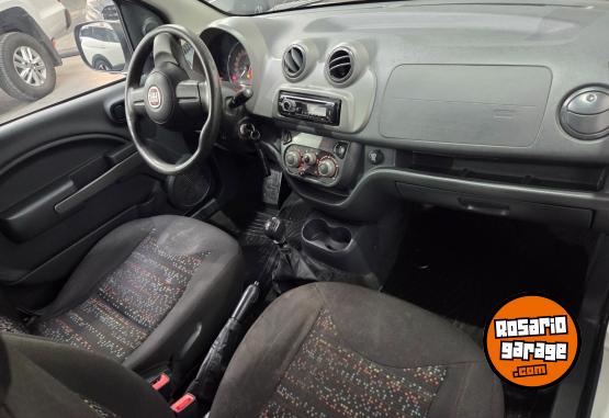 Utilitarios - Fiat Fiorino 2018 Nafta 122000Km - En Venta