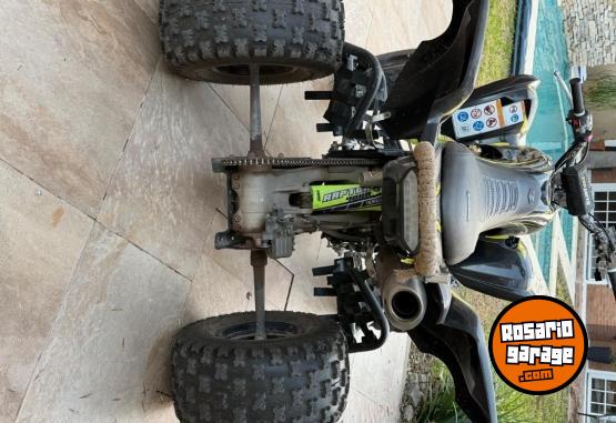 Cuatris y UTVs - Yamaha Raptor 700r 2011  12000Km - En Venta