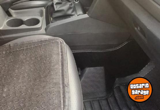 Camionetas - Volkswagen AMAROK TREDLINE 2.0 2021 Diesel 198000Km - En Venta