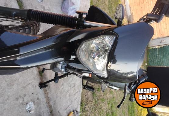 Motos - Motomel Skua 150 2025 Nafta 8400Km - En Venta