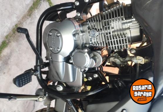 Motos - Motomel Skua 150 2025 Nafta 8400Km - En Venta