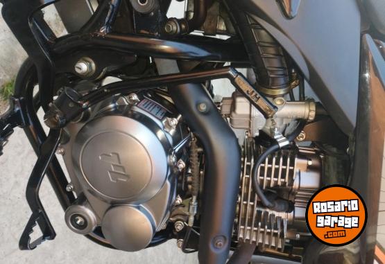 Motos - Motomel Skua 150 2025 Nafta 8400Km - En Venta