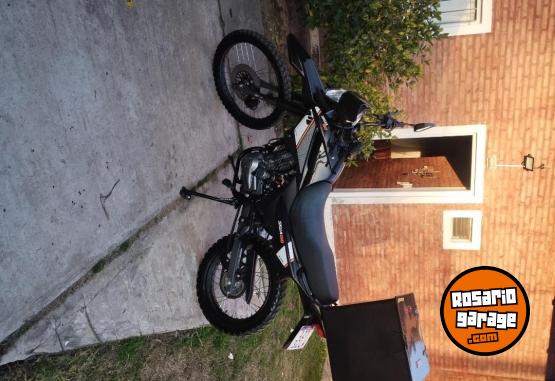 Motos - Motomel Skua 150 2025 Nafta 8400Km - En Venta