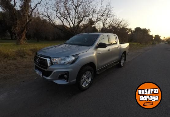 Camionetas - Toyota Hilux SR 4x2 2019 Diesel 95000Km - En Venta
