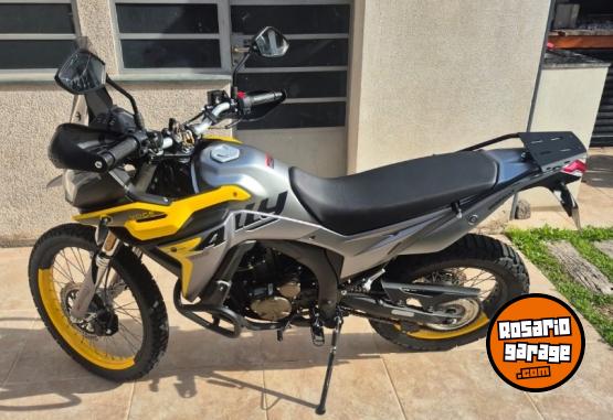 Motos - Voge Rally 300 2025 Nafta 8500Km - En Venta