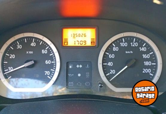 Autos - Renault LOGAN, VERSION LUX 2008 Nafta 135000Km - En Venta