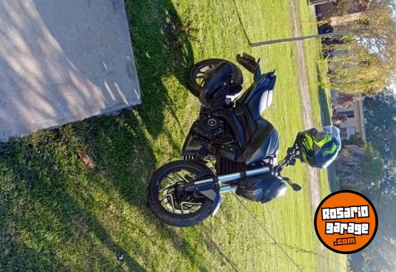 Motos - Bajaj Dominar 400 2022 Nafta 11000Km - En Venta