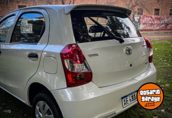 Autos - Toyota ETIOS 5P 1.5 X 2020 Nafta 68000Km - En Venta