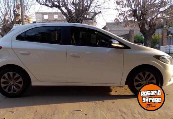 Autos - Chevrolet Onix Joy 2020 Nafta 61000Km - En Venta