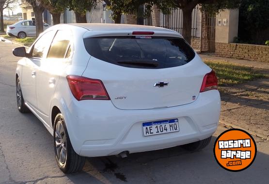 Autos - Chevrolet Onix Joy 2020 Nafta 61000Km - En Venta