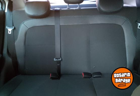 Autos - Chevrolet Onix Joy 2020 Nafta 61000Km - En Venta