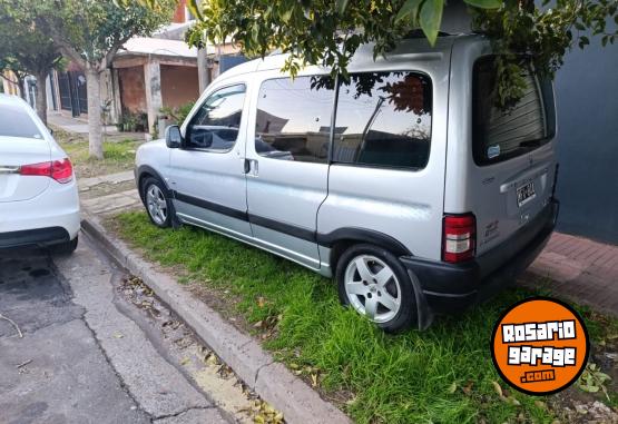 Utilitarios - Peugeot Parnert 2013 Diesel 201000Km - En Venta