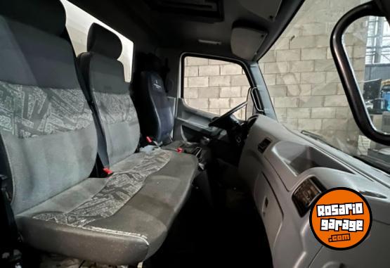 Camiones y Gr�as - Vendo o permuto Mercedes Accelo 915C - En Venta