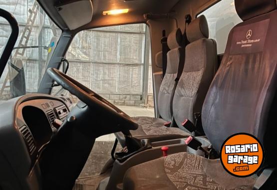 Camiones y Gr�as - Vendo o permuto Mercedes Accelo 915C - En Venta