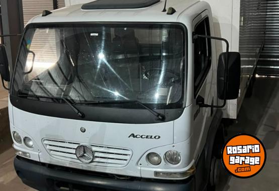 Camiones y Gr�as - Vendo o permuto Mercedes Accelo 915C - En Venta