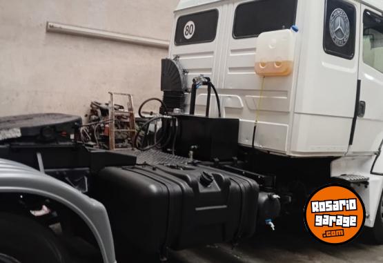 Camiones y Grúas - MERCEDES BENZ L1620 - En Venta