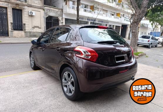 Autos - Peugeot 208 Feline Pack 2014 Nafta 138000Km - En Venta