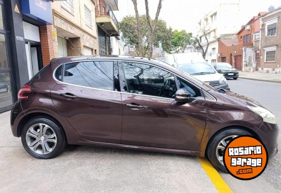 Autos - Peugeot 208 Feline Pack 2014 Nafta 138000Km - En Venta