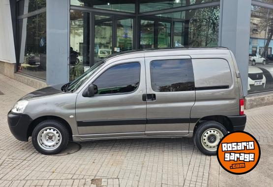 Utilitarios - Citroen BERLINGO MIXTO 5 AS 2020 Diesel 115000Km - En Venta