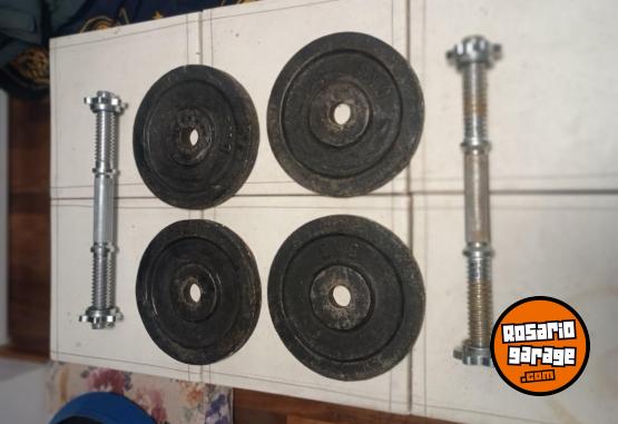 Deportes - Par de Mancuernas Cromadas Macizas con Rosca Marca MIR XL y 20 Kg de Discos - En Venta