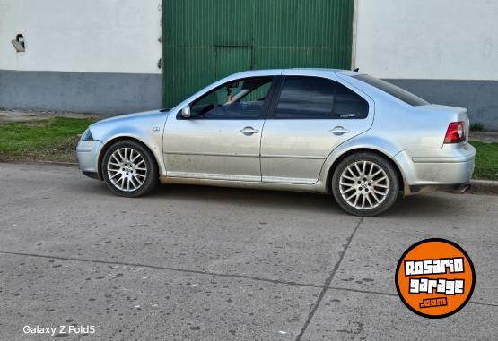 Autos - Volkswagen Bora 2.0 2009 Nafta 147000Km - En Venta