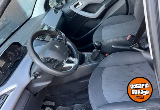 Autos - Peugeot 208 active 2016 Nafta 113000Km - En Venta