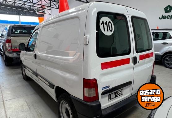 Utilitarios - Citroen BERLINGO FURGON 2012 Diesel 170000Km - En Venta