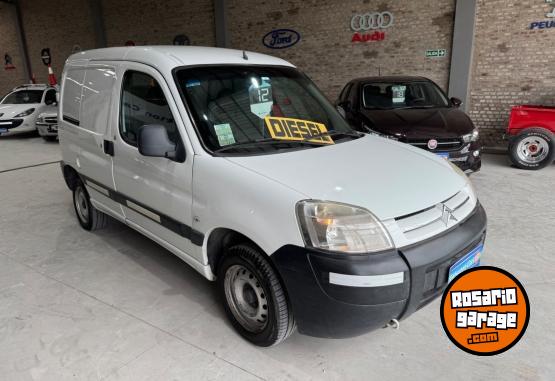 Utilitarios - Citroen BERLINGO FURGON 2012 Diesel 170000Km - En Venta