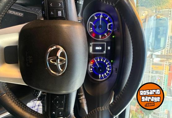 Camionetas - Toyota Hilux srv 2018 Diesel 60000Km - En Venta