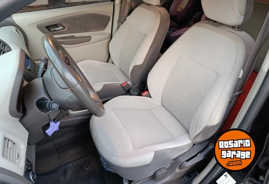 Autos - Chevrolet SPIN LTZ 2013 Nafta 98000Km - En Venta
