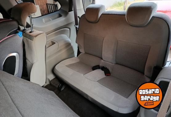 Autos - Chevrolet SPIN LTZ 2013 Nafta 98000Km - En Venta