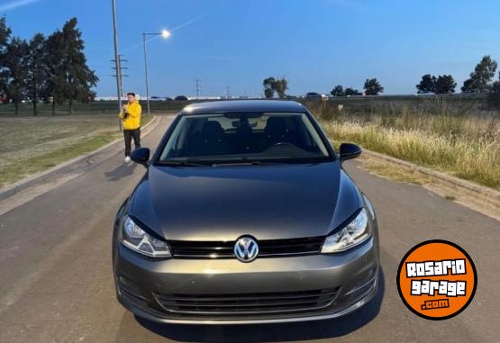 Autos - Volkswagen Golf Comfortline 2017 Nafta 168000Km - En Venta